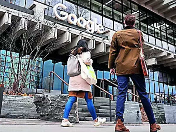 Google, Apple Threatened by Same Antitrust Laws that Boosted Them
