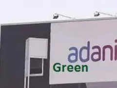 Adani Green Secures $400m from International Banks