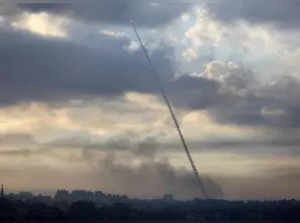 Iraqi Shia militia claims missile attacks on Israel
