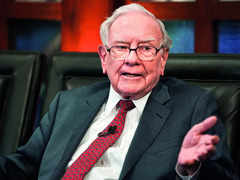 Buffett Gears up to Meet Investors Sans Munger by his Side 