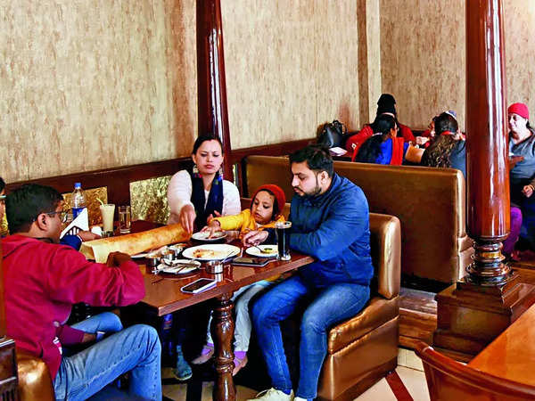 Service Charge with GST at Eateries a ‘Double Whammy’ for Guests: HC