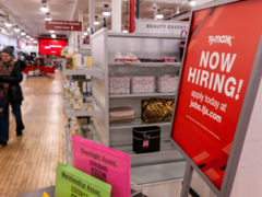 US Jobs Post Smallest Gain in 6 Months as Labour Market Cools