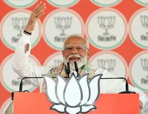 LS polls: PM Modi holds roadshow in UP's Kanpur