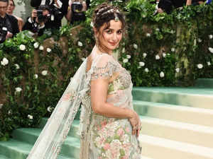 Met Gala 2024: Alia Bhatt steals the show in a delicate & 'timeless' Sabyasachi mint-green saree:Image