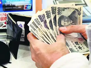 Is Japanese Yen a canary in the coalmine? What it means for Bitcoin