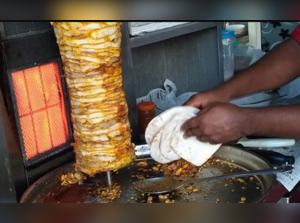 19-year-old man dies after eating 'chicken shawarma' from roadside vendor; two held:Image