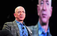 Jeff Bezos, Mark Zuckerberg lead the way in big tech insider stock sales