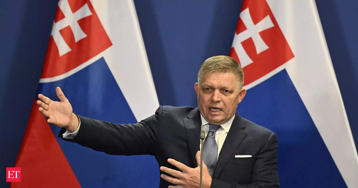 Slovenský premiér: Slovenský premiér Robert Fico sa stal obeťou pokusu o atentát a jeho námestník hovorí, že je vo „veľmi vážnom“ stave.
