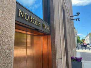 FILE PHOTO: A view of Norway’s central bank building in Oslo