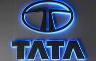 Tata Motors Share Price Today Live Updates: Tata Motors  Closes at 936.4 Rs with -0.23% 3-Month Return, Maintains Industry Standing