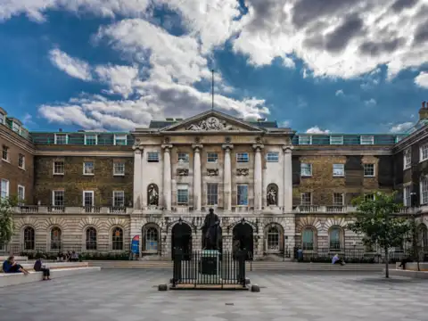 King's College London
