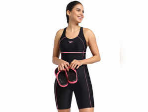 sports costume for women