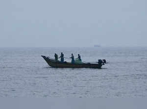 bay of bengal cyclone alert