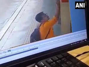 Delhi police arrest 33-year-old man for 'death-threatening' graffiti against Arvind Kejriwal:Image