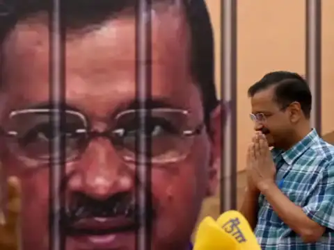 AAP vs BJP fight