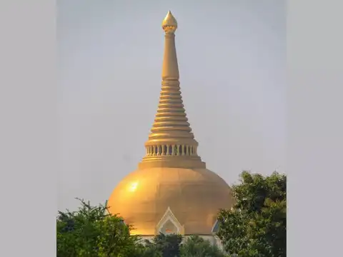Daen Mahamongkol Chai Buddhist Temple