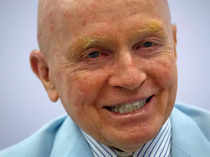 Mark Mobius explains why will be looking at largecaps going forward