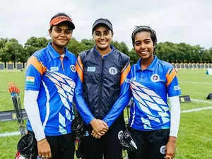 Asian Games champion Jyothi, however, failed to add a second gold to her kitty as she along with Priyansh squandered an opening round lead to go down to the USA's Olivia Dean and Sawyer Sullivan by two points (155-153) in the compound mixed team final.