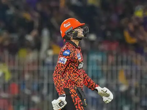 Most Sixes [10 lakhs]