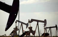 India offers a special auction of discovered small oil and gas fields