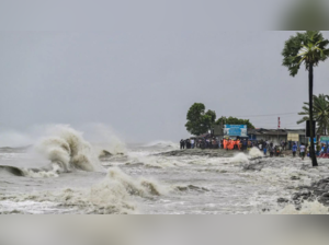 Cyclone 'Remal' set to make landfall in West Bengal