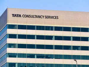Accumulate TCS, breakout can give 60% upside: Analysts:Image