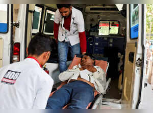 Delhi man dies of heatstroke after fever spiked to 104 F. Understanding symptoms:Image