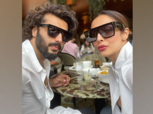 Malaika Arora's Instagram post for 'the people who love' fuels breakup rumours with Arjun Kapoor