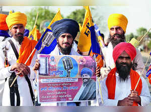 Panthic Politics Heats up in Punjabin the Absence of Strong Leaders