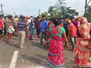 Women, police clash in Sandeshkhali as violence seen across West Bengal seats