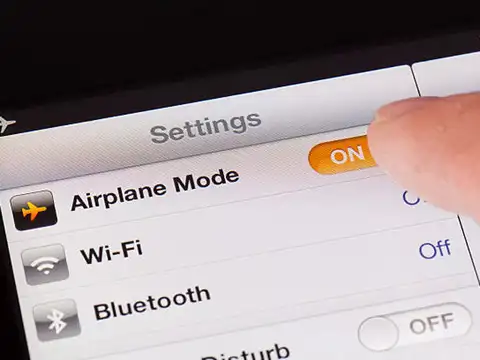 ​Use airplane mode or power saver​