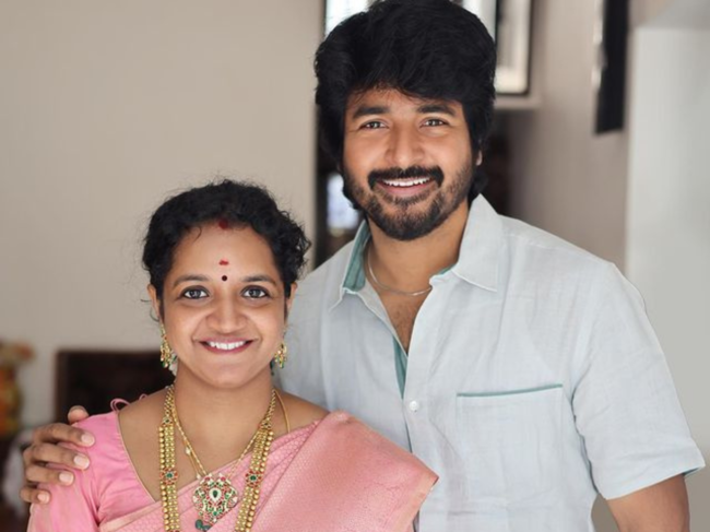 Sivakarthikeyan with wife Aarthi