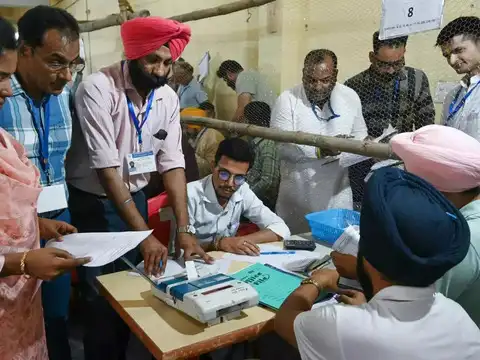 Six-week long elections