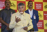 Chandrababu Naidu proposes Modi's name for PM; calls him "the right leader at the right time"