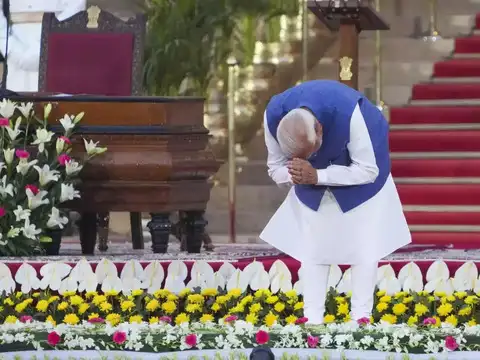 What PM Modi wore