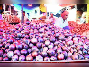 Onion Prices on the Boil as Arrivals Slow, Demand Picks Up