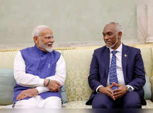 New Delhi: Prime Minister Narendra Modi with President of Maldives Mohamed Muizz...