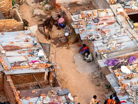 Cost of Dharavi project and time taken