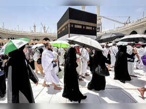 Saudi warns of heat spike as hajj winds down