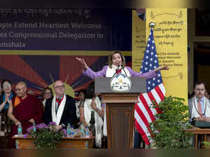 US lawmakers meet with Dalai Lama in India's Dharamshala, sparking anger from China