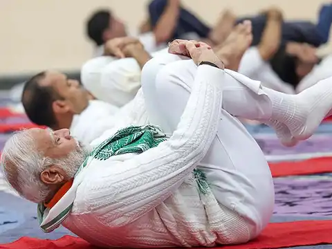 ​Modi performs​