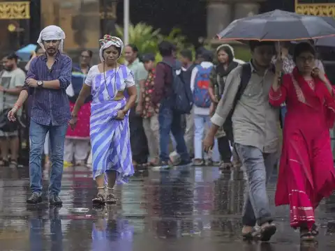Thunderstorm and heavy rain