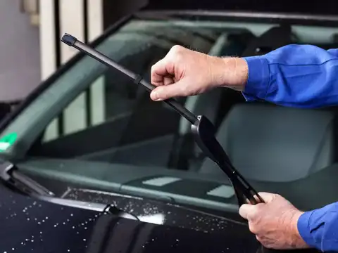 Clean windshield wipers