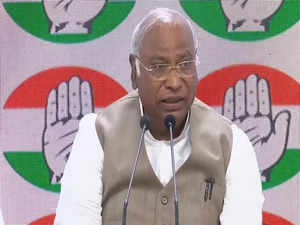 "You keep digging into past to hide your shortcomings": Mallikarjun Kharge attacks PM Modi