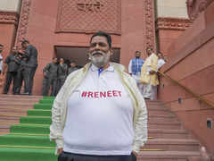 MP Pappu Yadav Wears Re-NEET T-shirt in LS