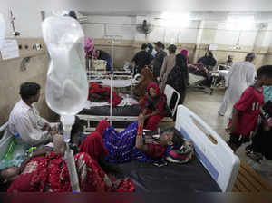 Doctors treat thousands of heatstroke victims in southern Pakistan as temperatures soar
