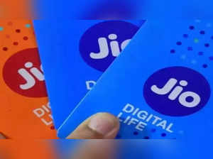 Jio prepaid plans with free OTT subscriptions
