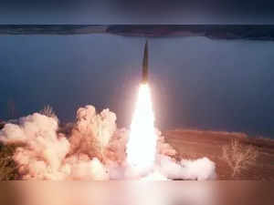 N.Korea fires 2 ballistic missiles: S.Korean military (Lead)
