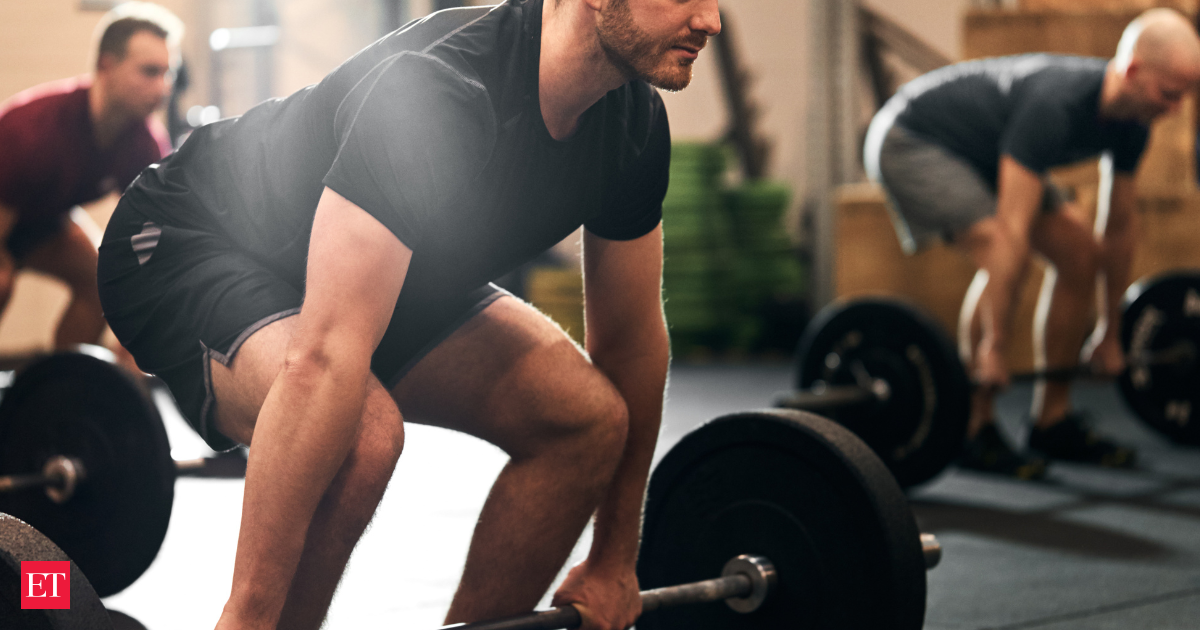 How lifting weights thrice a week can help prevent knee pain as you age