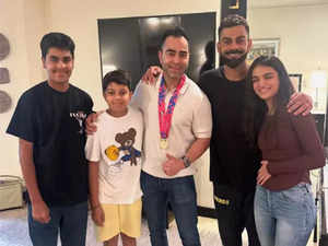 Virat Kohli celebrates T20 WC success with family after reaching Delhi
